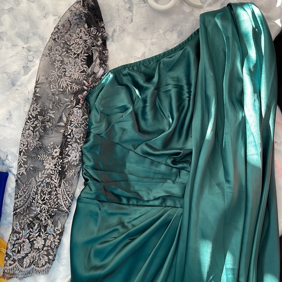 Emerald green cape dress NEW - Picture 1 of 7